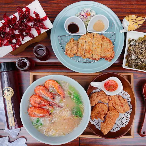 [食記]  嘉義 - 東區/市政府【初八麵食堂】天然用心的鮮味食堂，用料大方、食材新鮮，CP值超高推薦!!!