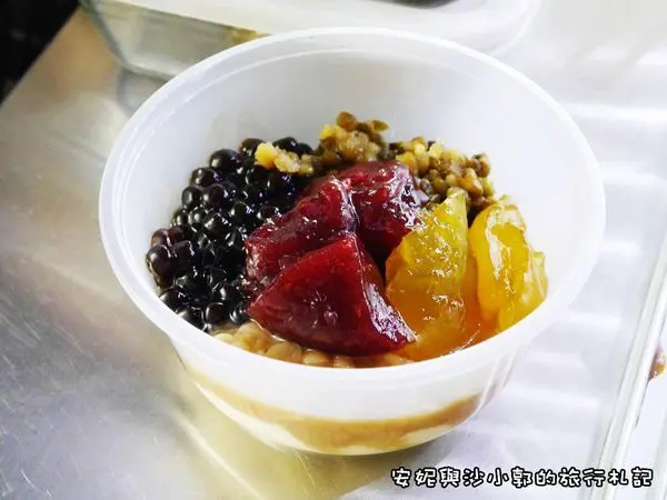 【苗栗。後龍】後龍慈雲宮廟口美食  粉粿姨天然食材手感甜點  鮮奶甜甜圈Q彈好滋味-粉粿姨