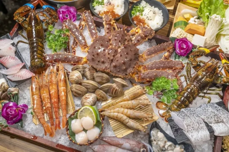 等了一年，台中超便宜的帝王蟹又來啦！不用半價就能吃到整隻帝王蟹，期間限定只有一個月~