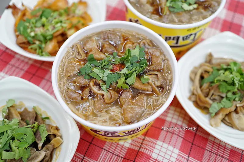 【台中豐原】手工麵線搭配自製辣椒醬『正宗台北西門町大腸麵線』。嚴選滷味好涮嘴｜良心貨換你的血汗錢｜豐原小吃推薦