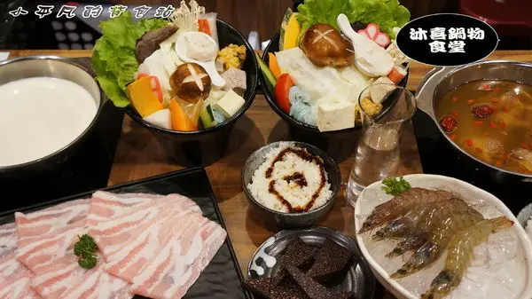 《台中/北屯/美食》沐喜鍋物食堂◎古法秘製~口齒留香~不上火的家傳麻油雞鍋◎清甜而不膩的濃厚牛奶鍋◎ Q彈帶勁的松阪豬＆古早味的豬油拌飯◎ ◎小平凡/美食篇◎