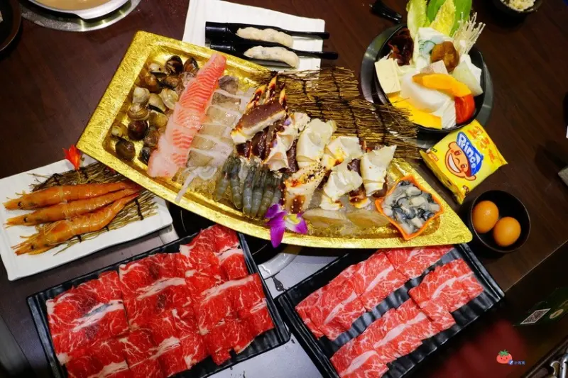 板橋化饈火鍋 後站美食 吃鱈場蟹來這就對！