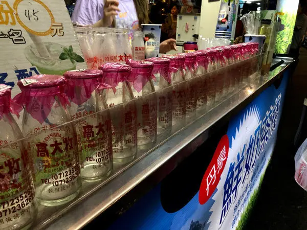 台中美食 太原夜市推薦，多作炒麵麵包，玉子燒2020最新夜市必吃小吃