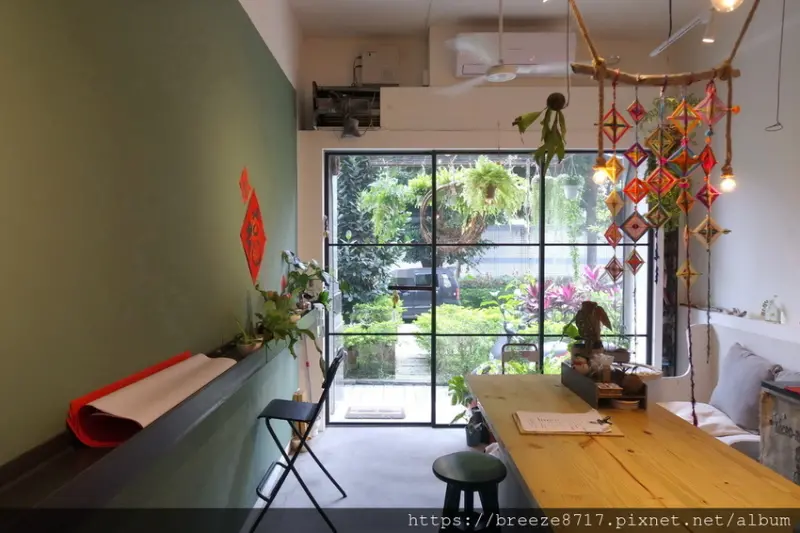 艸地掛 Caffè Terra｜綠意靜謐咖啡館【新北市汐止區】