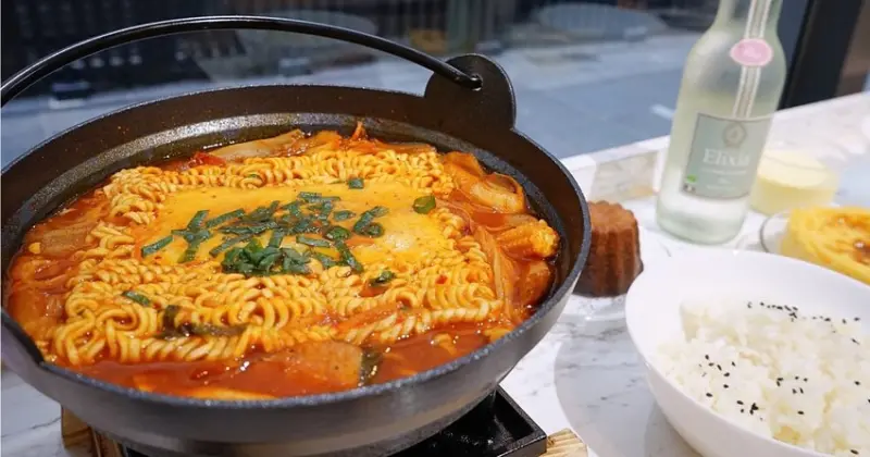 Ellie all day cooking&dessert|台中逢甲附近平價早午餐、下午茶、甜點、全日餐，沒有華麗的擺盤設計，卻有著讓人吃了無負擔的料理！ - 艾薇覓食趣