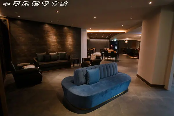 《雲林北港住宿》朝聖文旅 Saint Art Hotel◎為北港傳統的住宿注入時尚貴族的新風格◎鄰近北港朝天宮＆北港女兒橋＆北港公館里彩繪村◎交通便利~不開車也能北港玩透透◎小平凡住宿篇◎