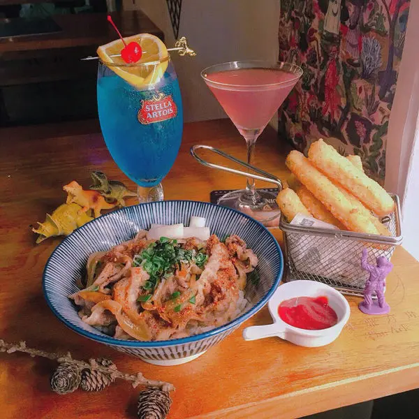 (新北永安市場站)Morningtime bar晨時 中永和平價酒吧 創意特別餐點 炸物 丼飯 調酒