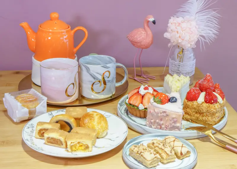 [高雄下午茶推薦]S S CAKE(河堤店)-超夢幻粉紅甜點店x繽紛水果千層派手工甜點 - 美食好芃友