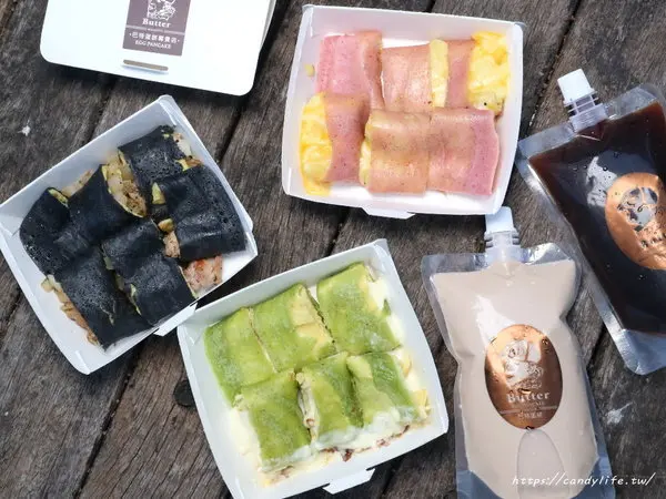 台中美食│巴特蛋餅專賣店〃逢甲商圈新美食登場！彩色蛋餅超吸睛，口感厚實料又多～              