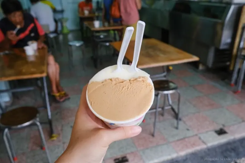 宜蘭冰品 | 涼心冰店 原黑店/黑秀冰店, 知名綿綿冰老店 近新月廣場