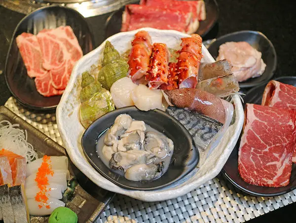 【台北.燒烤】帝一帝王蟹頂級燒烤|吃到飽專業代烤，頂級食材不怕人吃