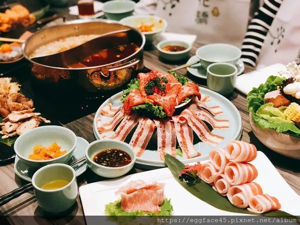 [新北美食] 居然讓我一週吃兩次的麻辣鍋？！「青花驕」(新店民權店) 不得了啊！#新店必吃 #大坪林美食 #鴛鴦鍋 #酸菜白肉鍋