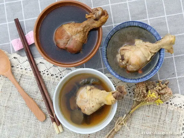 菲.雞湯料理手作食品，嚴選當日現宰雞腿肉，手作溫度的雞湯料理～        
      