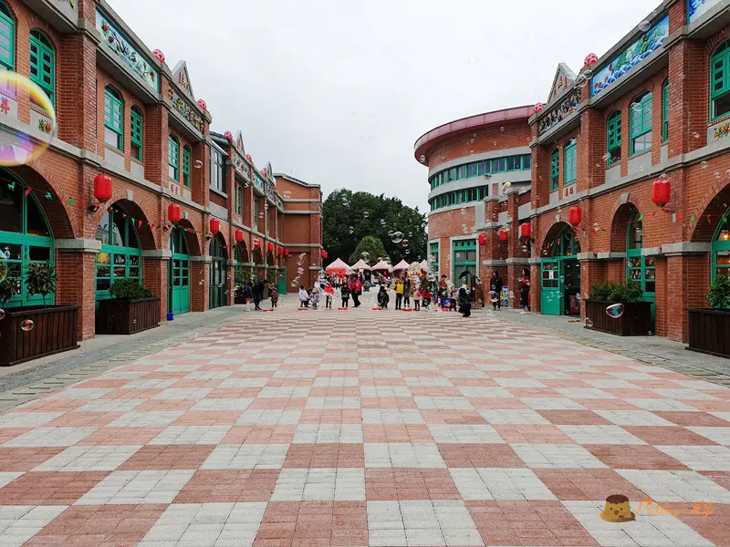 【新竹旅遊】湖口新景點《湖口好客文創園區》復古風老街屋.客家圓樓.市集廣場.袖珍展
