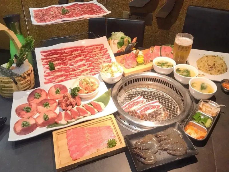 CP值爆高！！必吃舒肥牛小排，​​​​​​​肉多多燒肉第一品牌！【美食】─肉多多超市燒肉(大墩店) | 台中南屯必吃美食