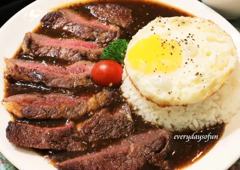 ∥台南食記∥網美口袋名單，在地人也推薦的廚何日當牛，超夠味的牛排飯，用料不手軟，值得品嚐！