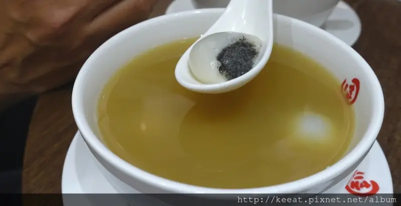 芝麻控不可錯過的芝麻糊加芝麻湯圓-佳佳甜品(新光三越A11店)@捷運象山站@捷運市政府站