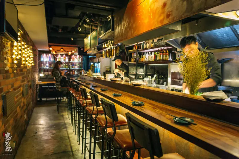 【中肯‧食記】柒日松山 居酒屋‧捷運小巨蛋站｜好酒好料歡迎夜歸人‧日式 Tapas Bar 酒食処！