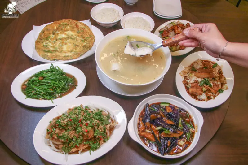 親民百元家常滿漢全席料理之莊腳味家常菜，免花大錢就能吃到大餐 - 跟著尼力吃喝玩樂＆親子生活