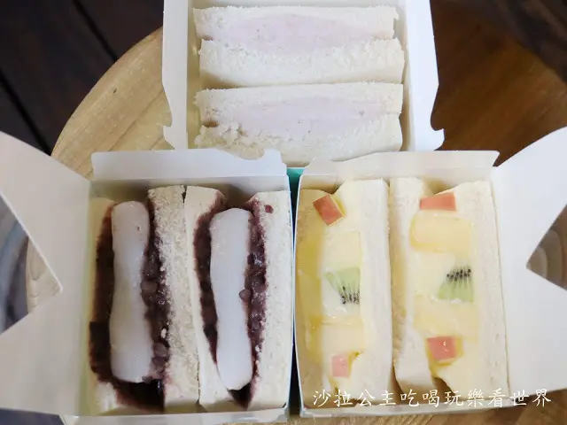 新竹美食『鐵三角吐司專賣(東南總店)』水果/紅豆麻糬/芋泥三明治