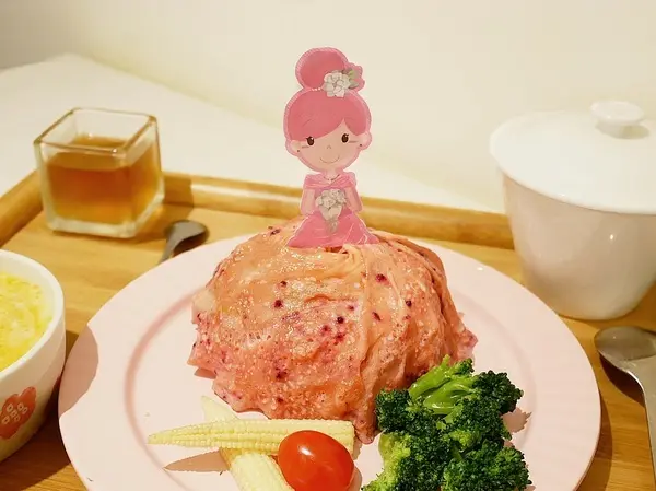 茉莉公主蛋包飯-台中北屯蛋包飯  客製化搭配  讓大家吃到自己最喜歡的組合  空間寬敞適合家庭聚餐餐廳