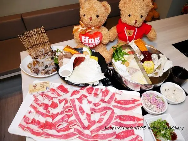 【台北火鍋】熊飽鍋物-東興店 #南京三民站 #宜蘭人氣火鍋店 #泰迪熊主題餐廳 #火鍋 #牛奶鍋