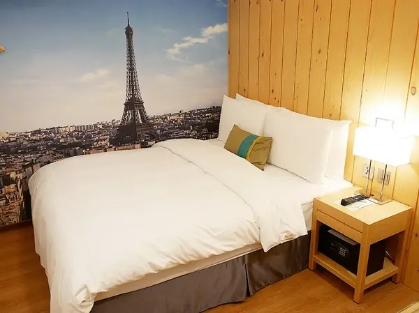 艾爾行旅 Hej Taipei-台北大安區住宿  忠孝敦化站旅館  環境舒適、交通方便、隔音好  是外宿台北的好選擇              