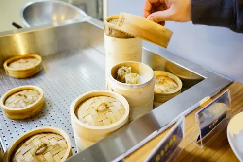 桃園｜港點大師(愛買桃園店) 吃到飽港式飲茶 蒸籠港點任你拿，還有限時供應小龍蝦料理！ - 奇奇一起玩樂趣