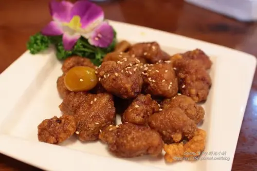 【宜蘭礁溪食記】年年小館。古早味台菜料理，金棗排骨是招牌必點菜色