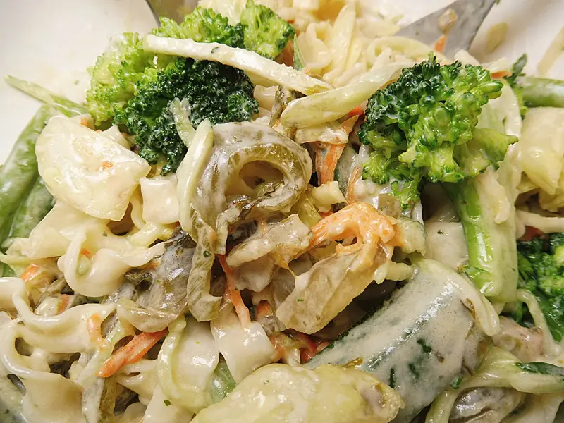 「天母蔬食」【私廚房 Snuggles Kitchen】榮獲亞太無添加餐飲食品「亞太A.A.美食獎」，吃到的都是食物的原汁美味，室內室外用餐環境都優雅！