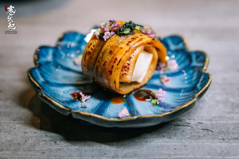 【中肯‧食記】綠 midori 無菜單料理 ‧高雄捷運美麗島站｜大港法料和風魂‧星級創作無菜單料理‧旬味套餐超值1500元！