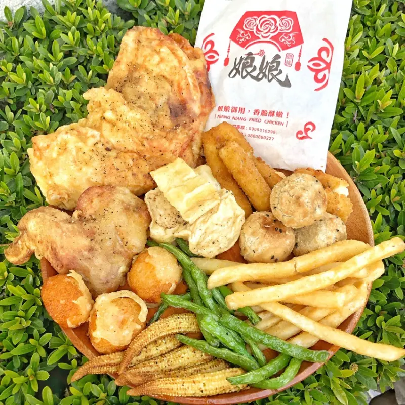 新竹炸物【娘娘雞排新竹殿】過年通宵必備 ! 高達23種人氣單點，娘娘主打獨特奶香厚實多汁雞排 新竹火車站|新竹宵夜