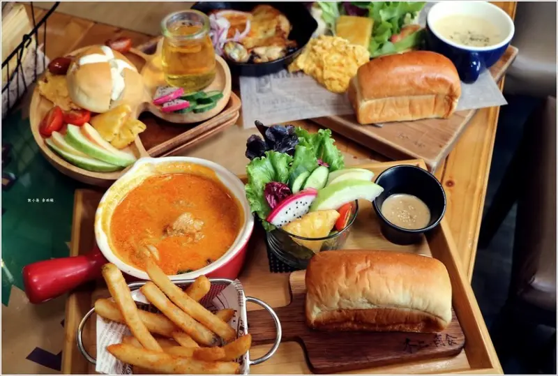 【高雄】木上角食‧河堤社區早午餐，店家招牌十勝生乳吐司不能錯過，需訂位才能用餐的社區餐廳