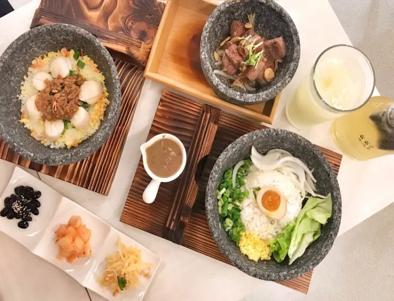 加飯、加雞湯都免費？！ 交通超方便~北車新店!!!【美食】─石石香拌