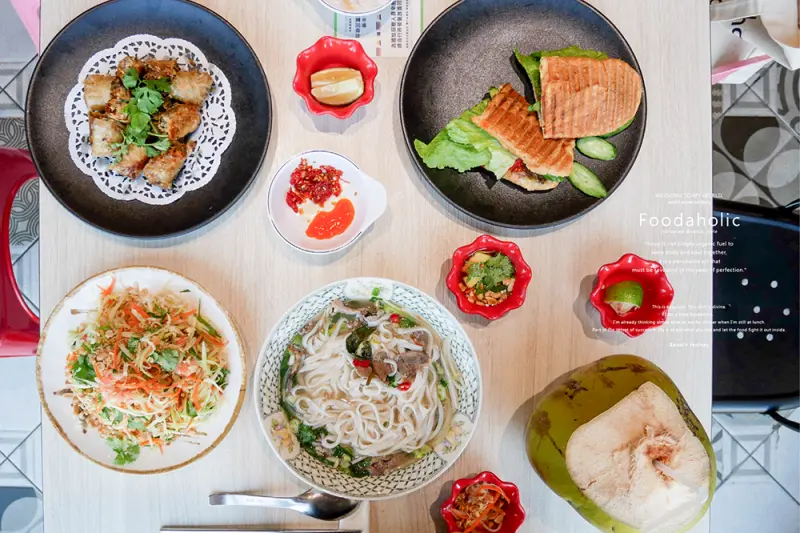 台中美食 Phowong 旺旺美越河粉｜百貨裡也能品嚐到來自越南的好味道！秀泰廣場台中站前站美食、台中美食、台中越南料理