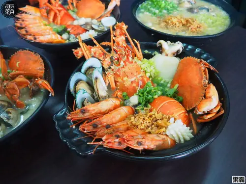 粥霸海鮮粥品，海底世界裡面吃粥！吃澎湃海鮮還能跟龍宮彩繪牆拍照打卡！
