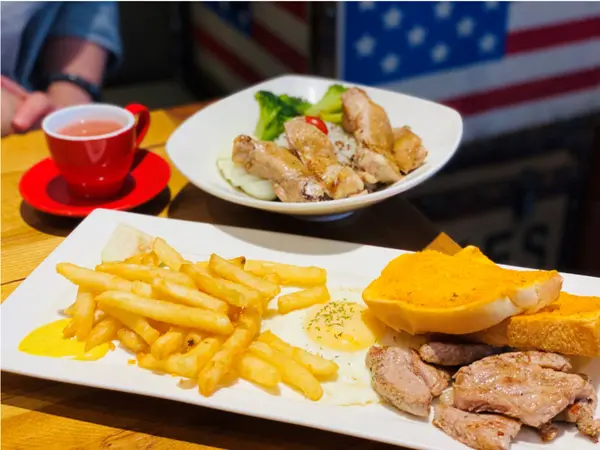 【台北美食￭信義區】豐滿早午餐￭信義世貿店 x 低碳減醣看過來，健康養生這一餐、健康藜麥飯餐盒，好吃飽足笑呵呵║ 台北早午餐推薦、信義區美食、北醫美食、台北餐盒推薦