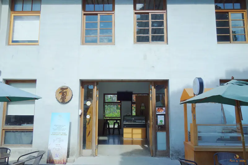 (食-高雄大樹) 一勾堂咖啡烘焙 / 烘焙麵包、咖啡都好喝且平價的咖啡館