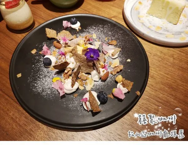 【美食】台北松山「囍聚咖啡」精緻甜點平價又美味，松山區咖啡廳推薦!