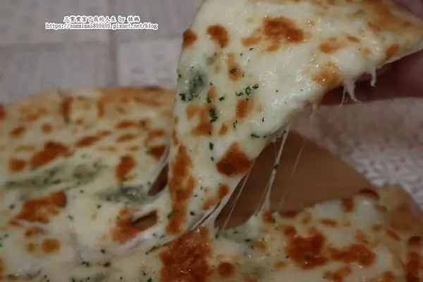 台中義式餐廳【布佬廚房】台中-大墩南店，與三五好友一起品嚐精緻的餐點，享受歡樂的時光~