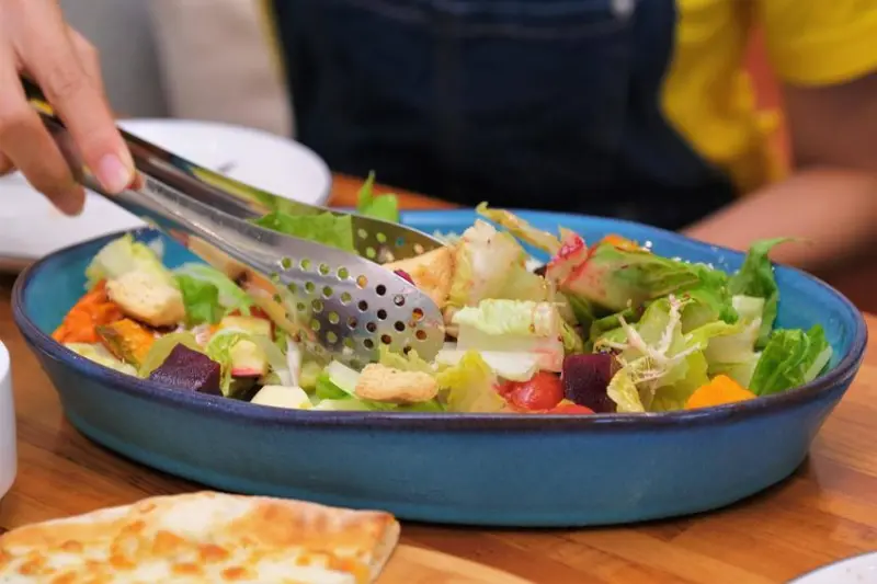 布佬廚房-台中大墩南店｜台中也吃的到義式創意蔬食餐廳！綠色清新義式建築！蔬食料理也能這麼討喜！台中餐廳推薦、台中義式推薦、台中蔬食推薦、台中素食推薦、台中披薩推薦、南屯餐廳推薦