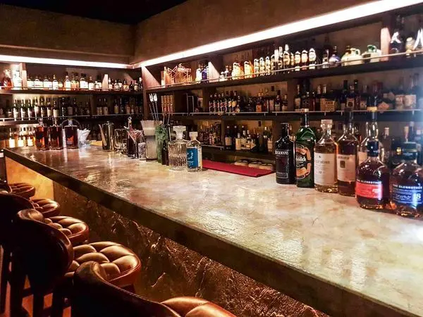 【2019高雄酒吧地圖】Bar Diary 隱藏在二樓的復古酒吧