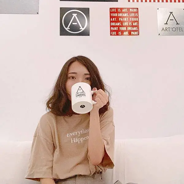 復古工業風裝潢旅店，全白房間、洗衣烘衣免費 | 【台北市萬華區-西門站】艾特文旅