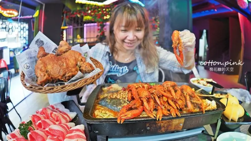 台中麻辣烤魚大升級！水貨烤魚小龍蝦初上市～菜單上這個竟然是炸全雞！ - 棉花糖的天空