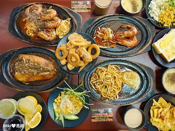 【高雄】楠梓美食 牛鼎鑫 被牛排耽誤的炸雞店！排餐260元起