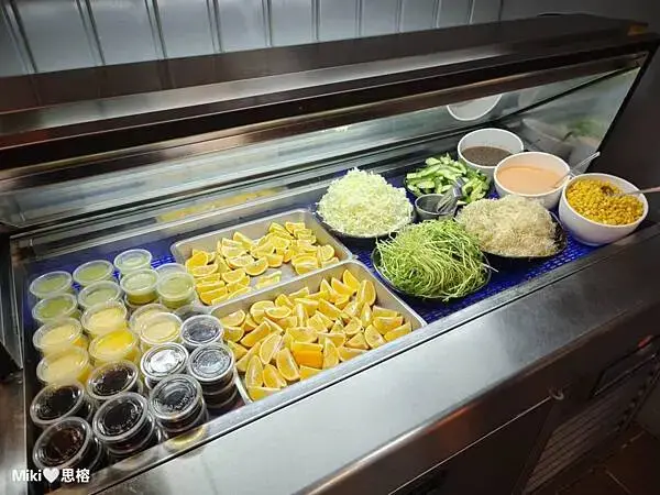 【高雄】楠梓美食 牛鼎鑫 被牛排耽誤的炸雞店！排餐260元起