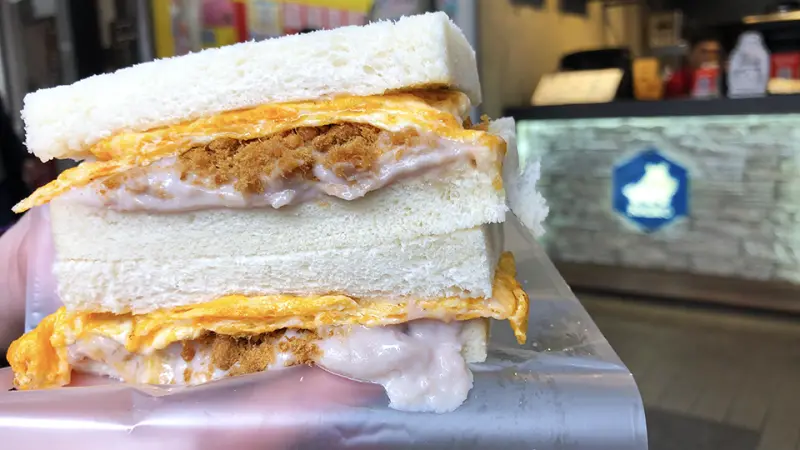 中山區早午餐下午茶推薦  松江南京站 輕食 犀牛犀牛 吐司捲餅專売店 肉蛋吐司 芋泥肉鬆吐司  創意捲餅 創意普洱茶飲品