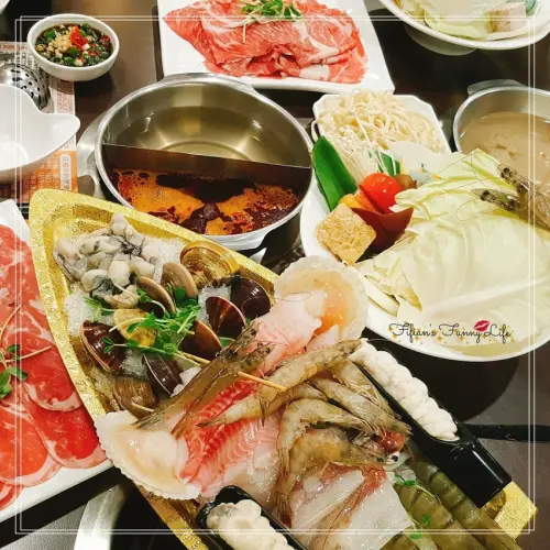 ｜新莊火鍋｜八方悅鍋物 麻辣鍋 CP值高 蛤蜊超大顆超肥美 不收服務費 無限供應白飯冬粉烏龍麵