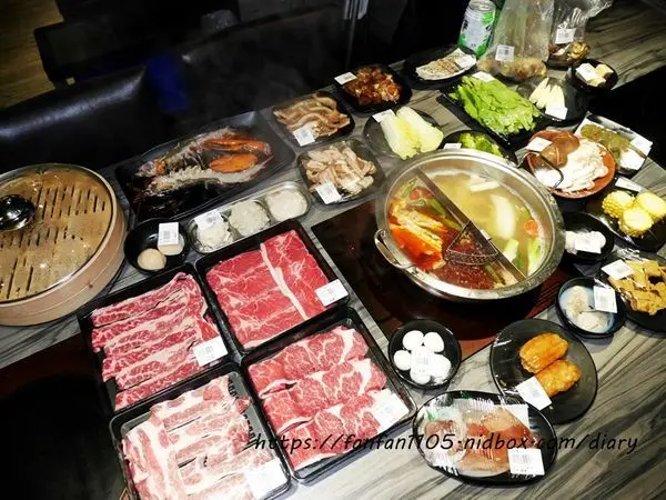 【新店火鍋】超越水產-超市火鍋 活龍蝦只要588元/超市火鍋第一品牌 #一鍋二吃 #活海鮮 #產地直送 #平價供應