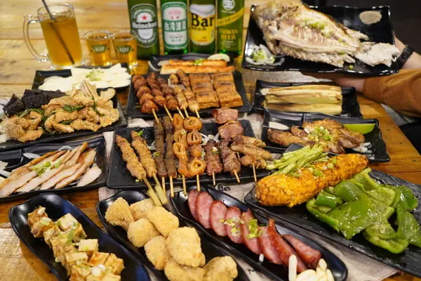 【新竹美食】風窩烤肉餐點有將近一百種的選擇還有20人超大KTV包廂跟專屬停車場              